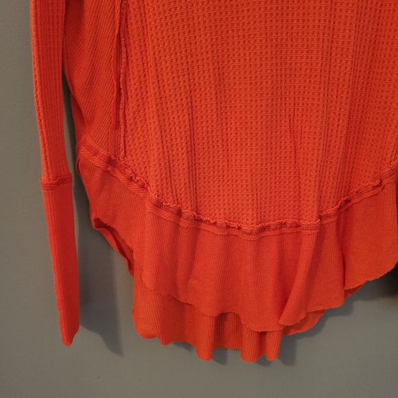 Free People Catalina Orange Thermal Oversized Waffle Knit Top Size S - Picture 9 of 12